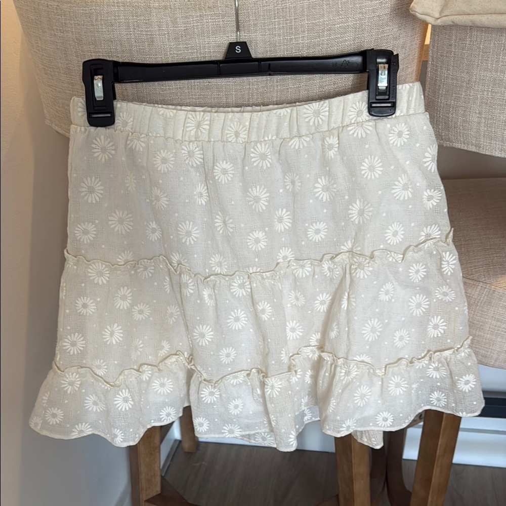 Show Me Your MuMu White Skirt
